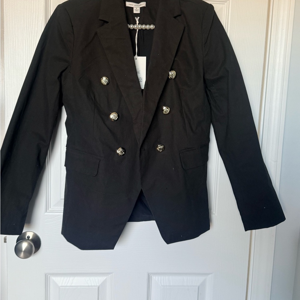 Elegant Black Double-Breasted Women's Blazer